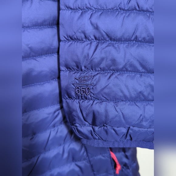 LL Bean Girl’s L 14-16 Blue & Pink 650 Goose Down Packable Downtek Puffer Coat - Picture 5 of 8